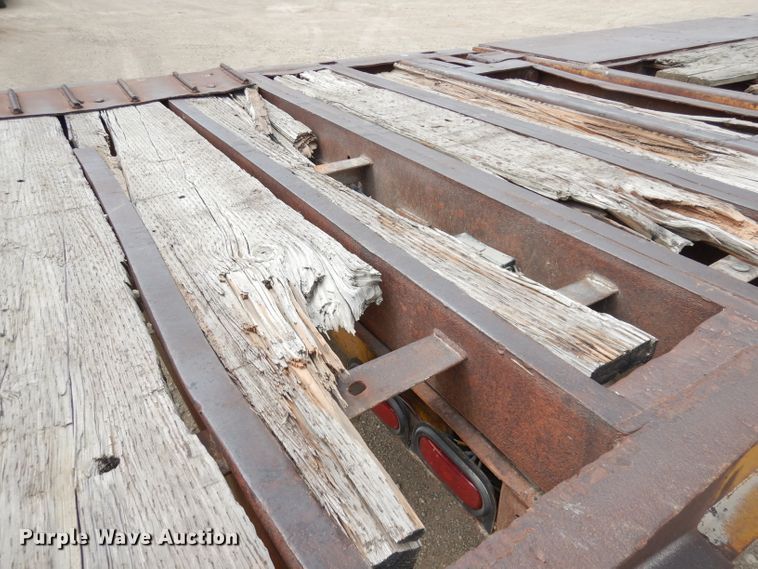 image for item DI6732 1977 Muv-All 4050T  drop deck equipment trailer