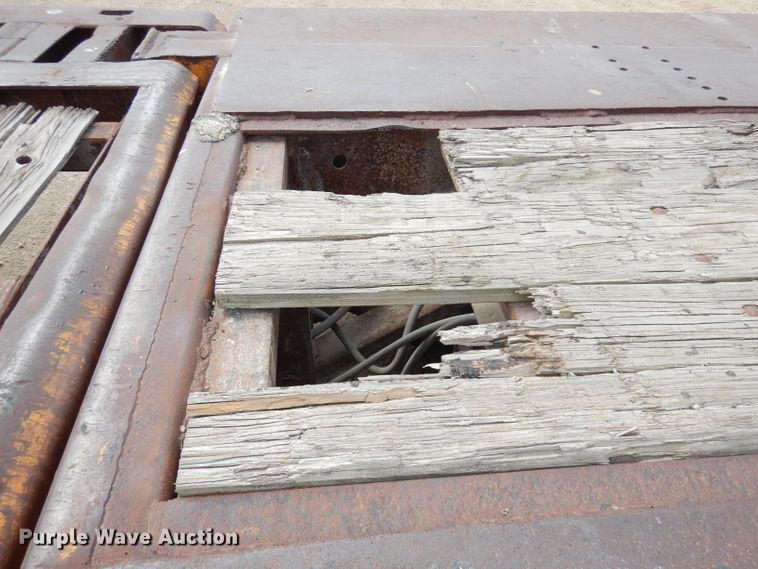 image for item DI6732 1977 Muv-All 4050T  drop deck equipment trailer