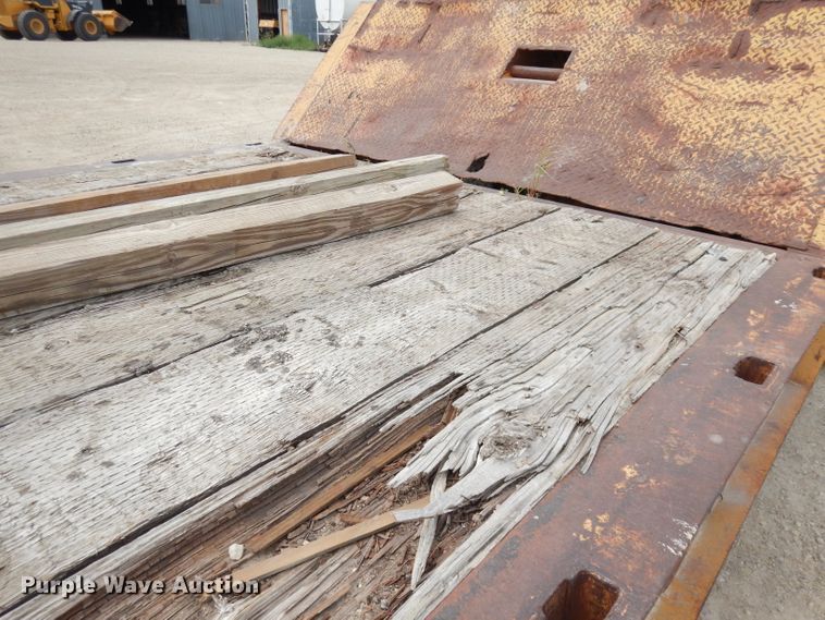 image for item DI6732 1977 Muv-All 4050T  drop deck equipment trailer