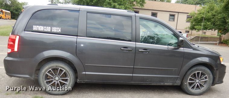 image for item DI6737 2017 Dodge Grand Caravan SXT  van