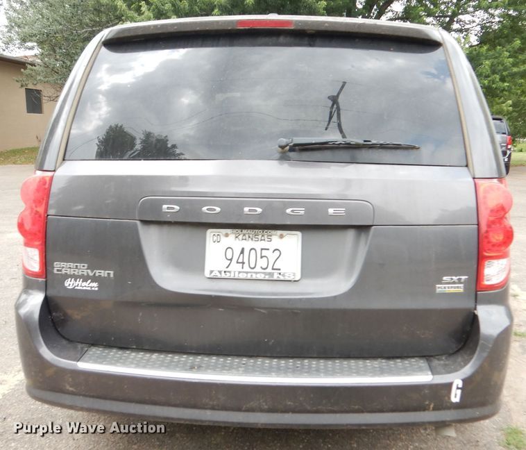 image for item DI6737 2017 Dodge Grand Caravan SXT  van