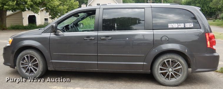 image for item DI6737 2017 Dodge Grand Caravan SXT  van