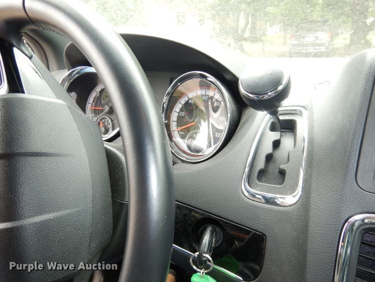 image for item DI6737 2017 Dodge Grand Caravan SXT  van