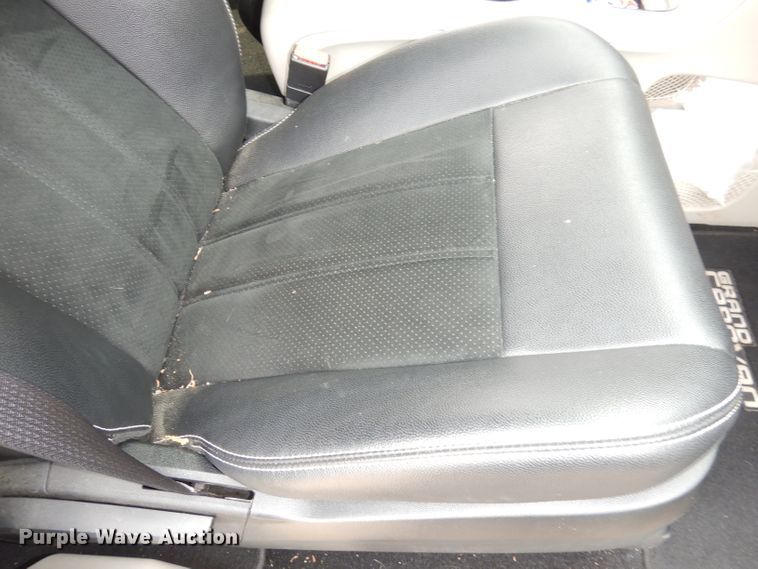 image for item DI6737 2017 Dodge Grand Caravan SXT  van