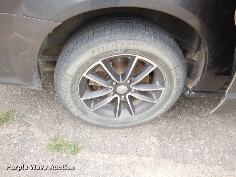 image for item DI6737 2017 Dodge Grand Caravan SXT  van