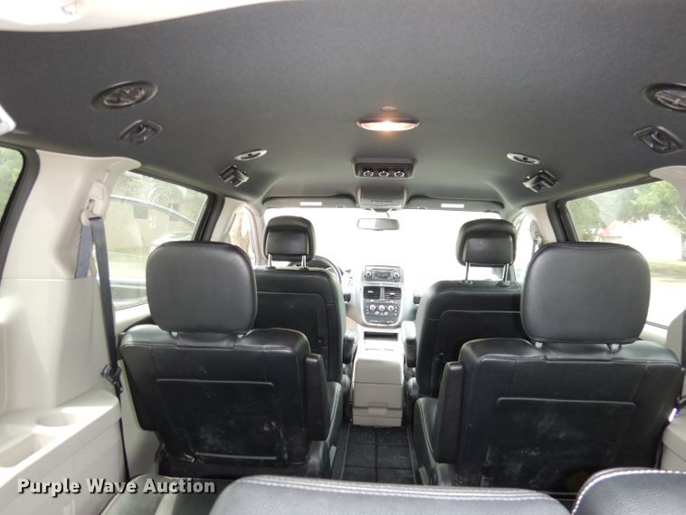 image for item DI6737 2017 Dodge Grand Caravan SXT  van