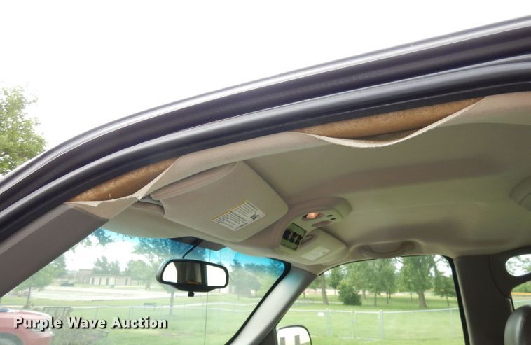 image for item DI6743 2005 Chevrolet Suburban  SUV