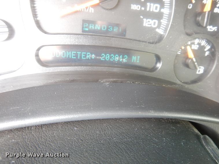 image for item DI6743 2005 Chevrolet Suburban  SUV