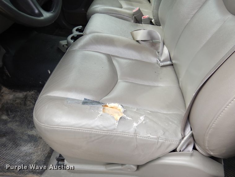 image for item DI6743 2005 Chevrolet Suburban  SUV