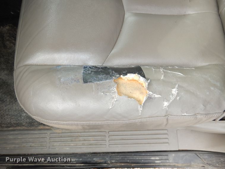 image for item DI6743 2005 Chevrolet Suburban  SUV