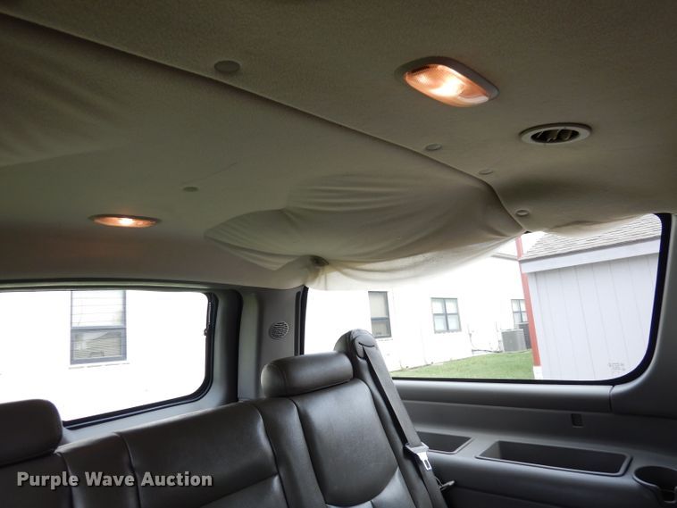 image for item DI6743 2005 Chevrolet Suburban  SUV