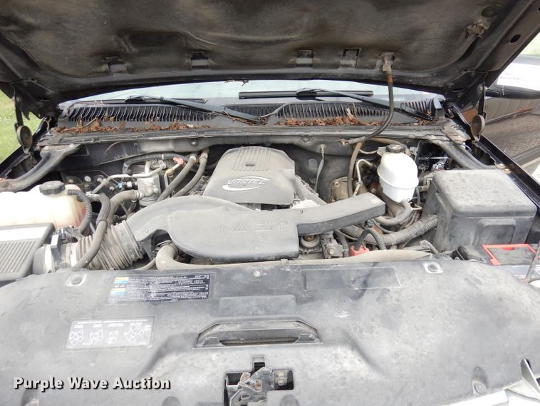 image for item DI6743 2005 Chevrolet Suburban  SUV