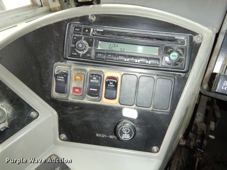 image for item DI6744 2005 Blue Bird Vision  school bus