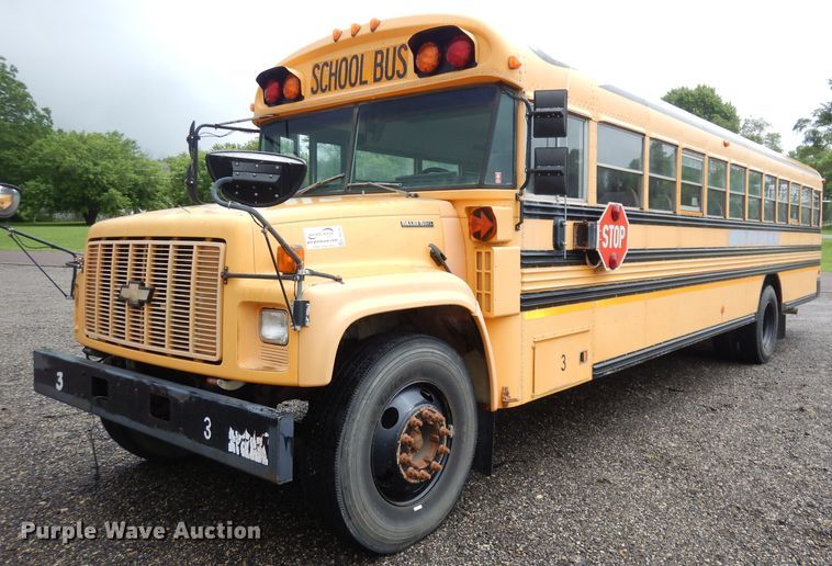 image for item DI6745 2001 Chevrolet C7H064  school bus