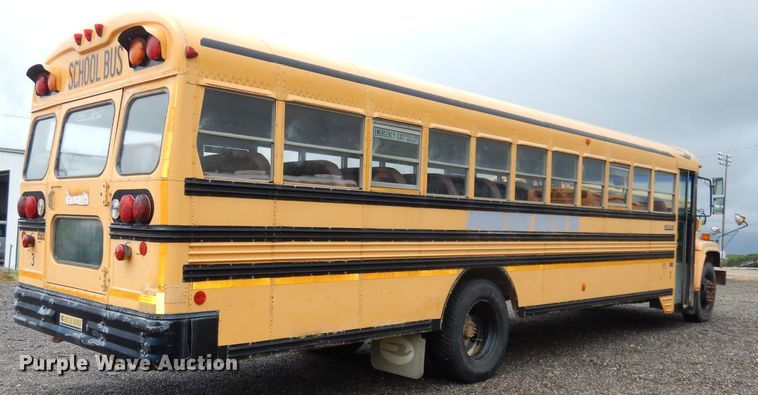 image for item DI6745 2001 Chevrolet C7H064  school bus
