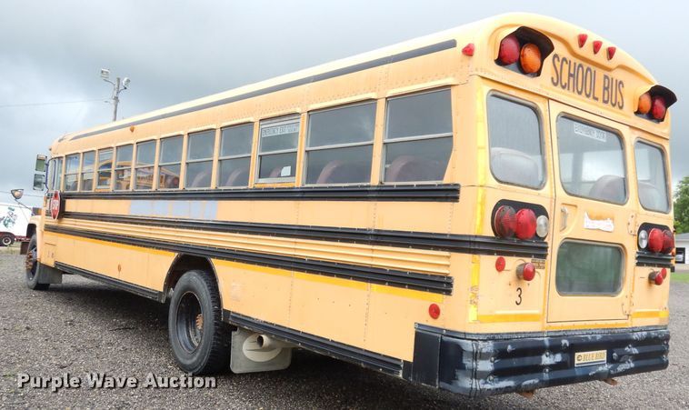 image for item DI6745 2001 Chevrolet C7H064  school bus