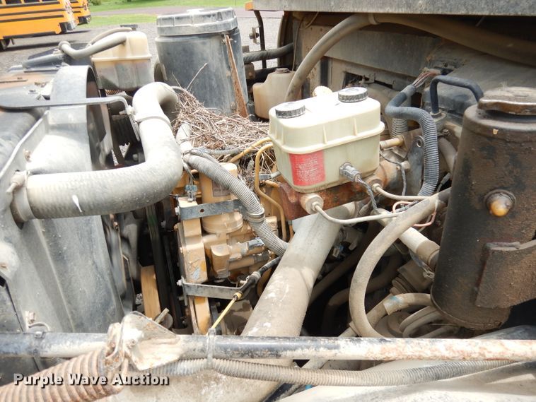 image for item DI6745 2001 Chevrolet C7H064  school bus