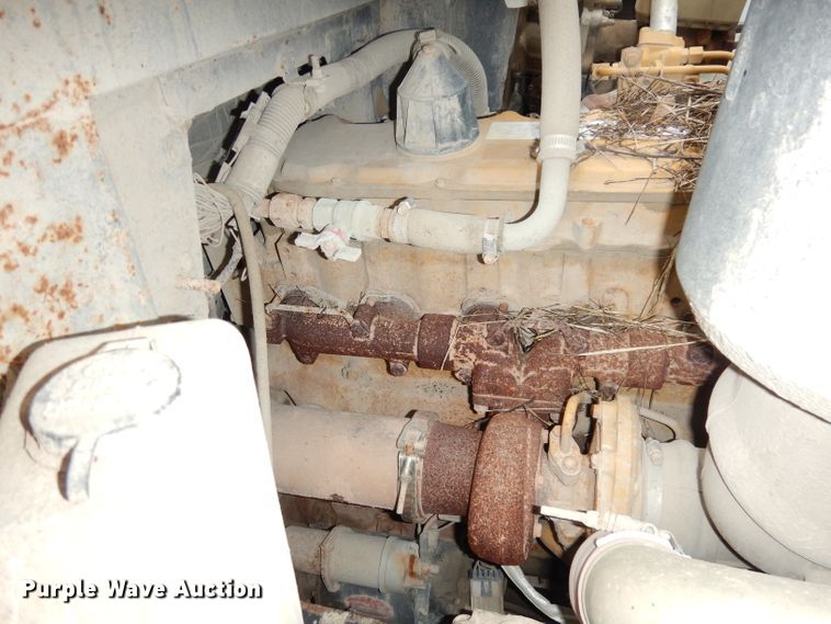 image for item DI6745 2001 Chevrolet C7H064  school bus