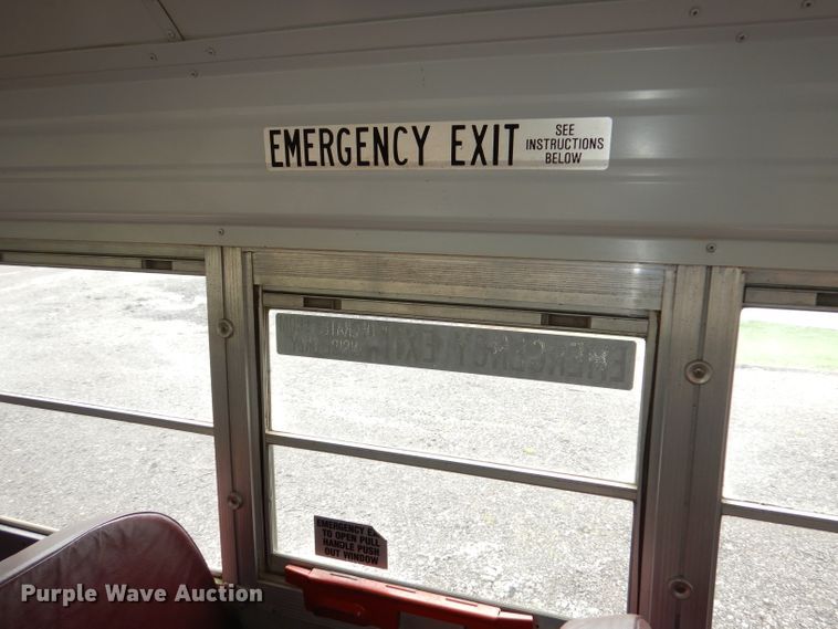 image for item DI6745 2001 Chevrolet C7H064  school bus