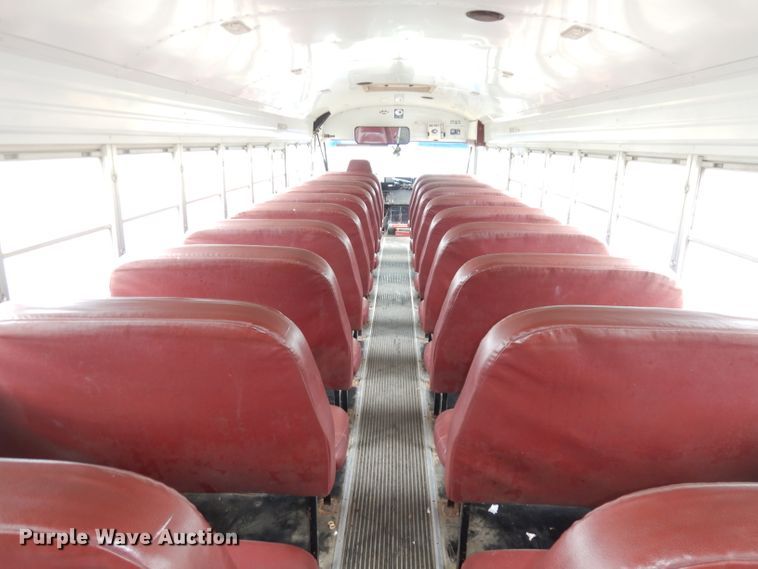 image for item DI6745 2001 Chevrolet C7H064  school bus