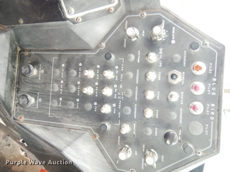 image for item DI6745 2001 Chevrolet C7H064  school bus