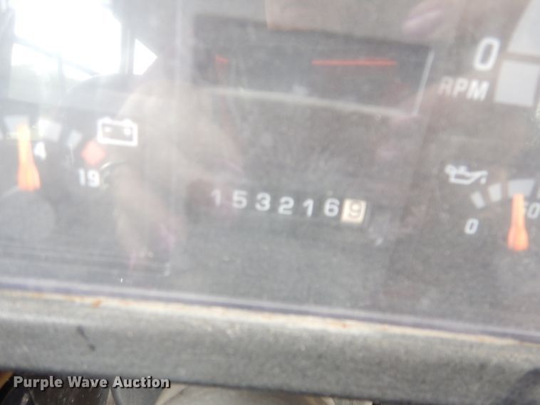 image for item DI6745 2001 Chevrolet C7H064  school bus