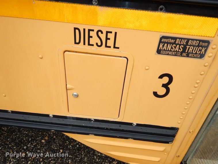 image for item DI6745 2001 Chevrolet C7H064  school bus