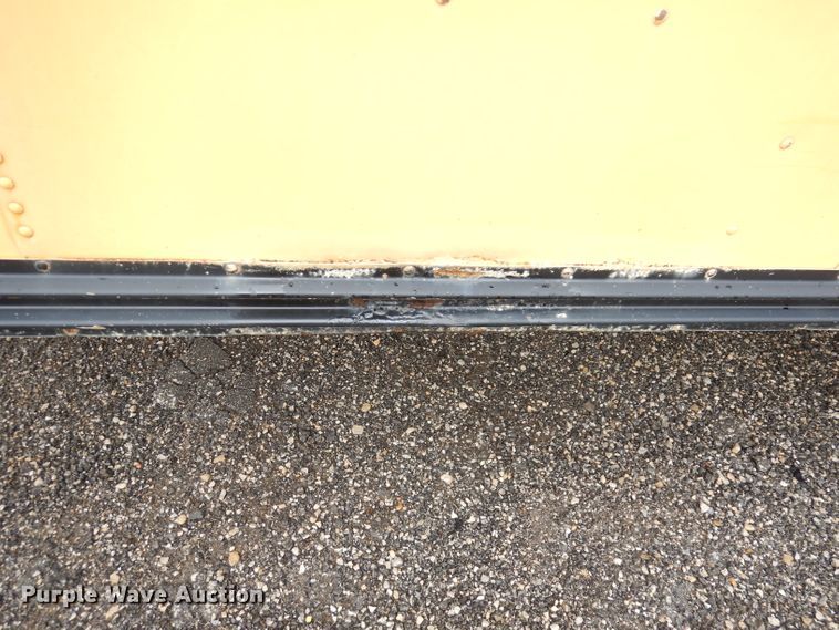 image for item DI6745 2001 Chevrolet C7H064  school bus