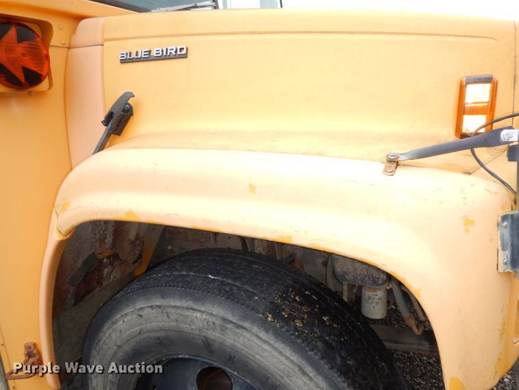 image for item DI6745 2001 Chevrolet C7H064  school bus