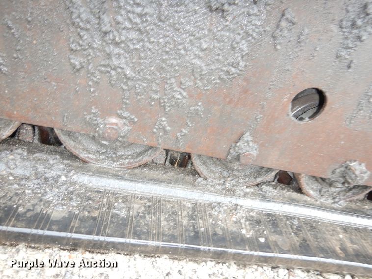 image for item DI6746 2010 Bobcat T320  tracked skid steer loader