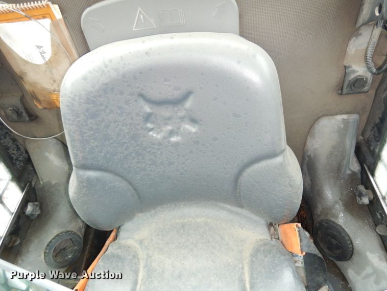 image for item DI6746 2010 Bobcat T320  tracked skid steer loader