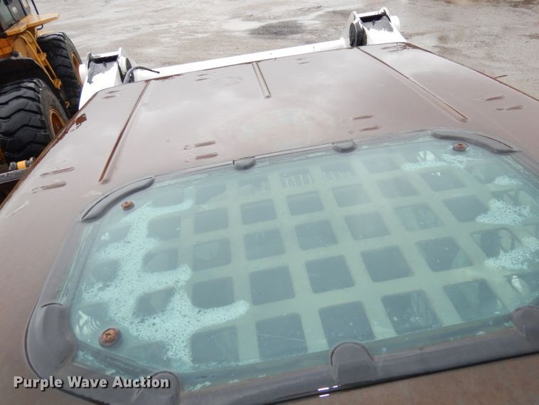 image for item DI6746 2010 Bobcat T320  tracked skid steer loader