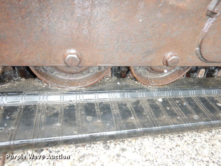 image for item DI6746 2010 Bobcat T320  tracked skid steer loader