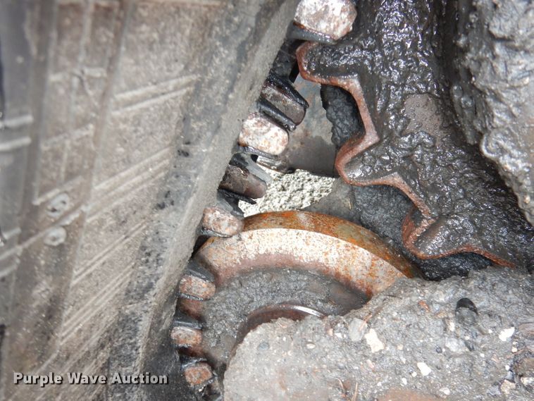 image for item DI6746 2010 Bobcat T320  tracked skid steer loader