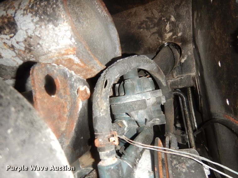 image for item DI6746 2010 Bobcat T320  tracked skid steer loader