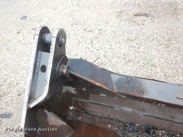 image for item DI6746 2010 Bobcat T320  tracked skid steer loader