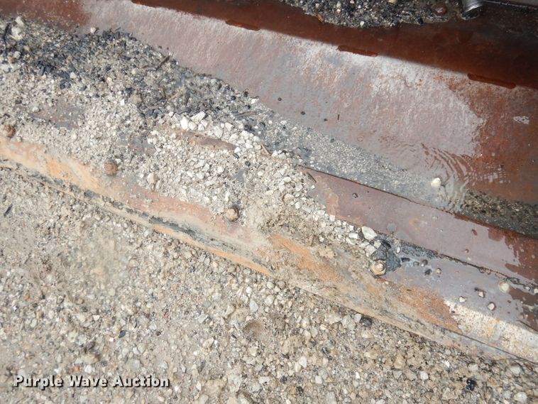 image for item DI6746 2010 Bobcat T320  tracked skid steer loader