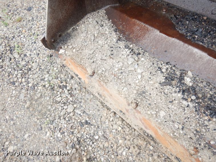 image for item DI6746 2010 Bobcat T320  tracked skid steer loader