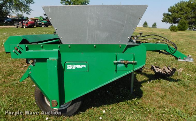 image for item DK8602 Cushman TD2000  top dresser spreader