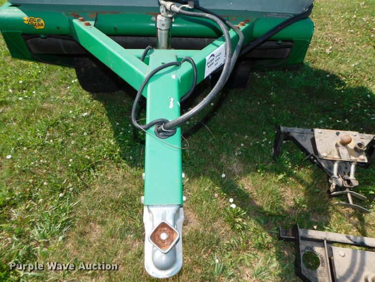 image for item DK8602 Cushman TD2000  top dresser spreader