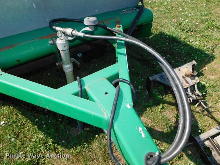 image for item DK8602 Cushman TD2000  top dresser spreader