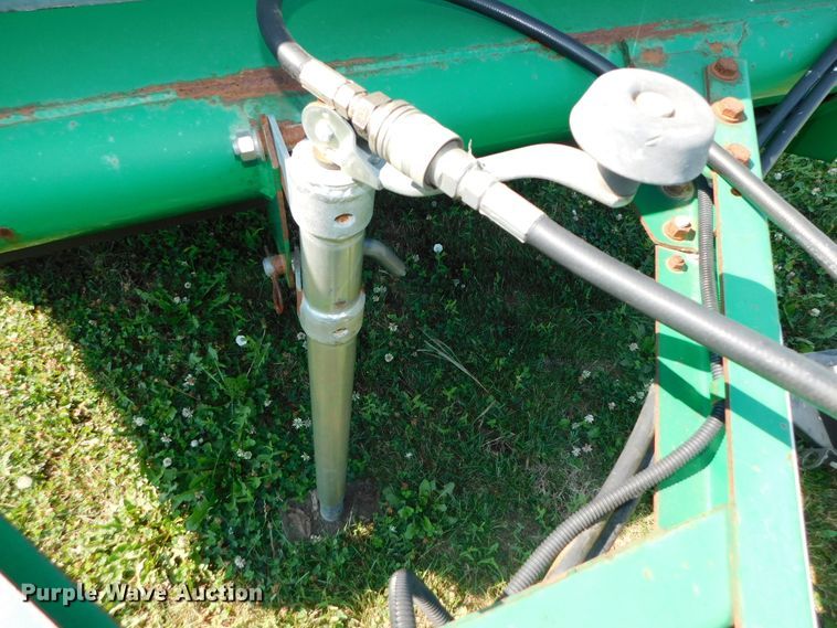 image for item DK8602 Cushman TD2000  top dresser spreader