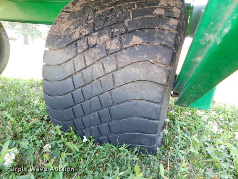 image for item DK8602 Cushman TD2000  top dresser spreader