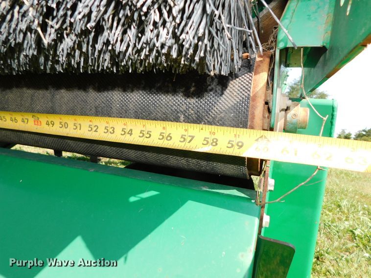 image for item DK8602 Cushman TD2000  top dresser spreader