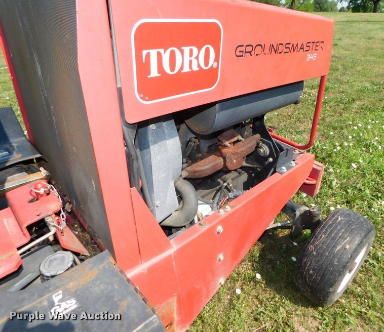 image for item DK8603 2004 Toro Ground Master 345  ZTR lawn mower