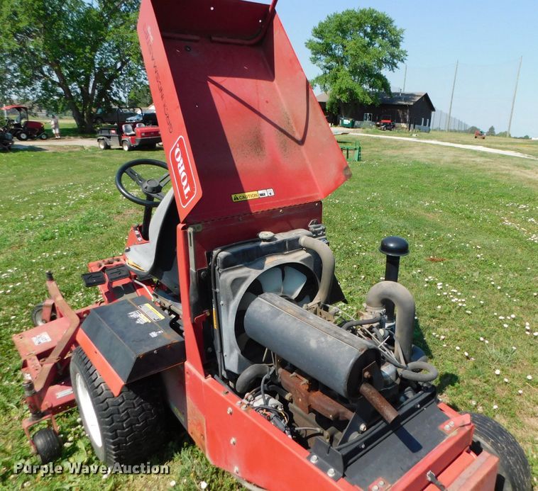 image for item DK8603 2004 Toro Ground Master 345  ZTR lawn mower