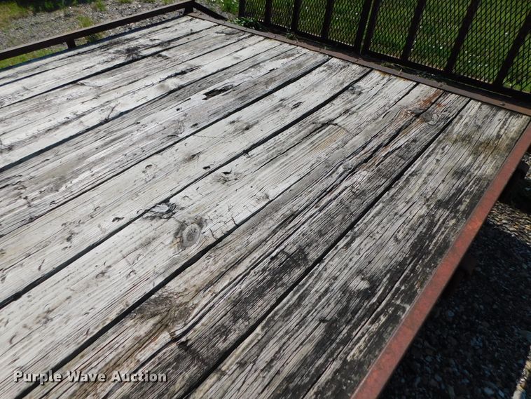 image for item DK8604 1989 Olathe  utility trailer