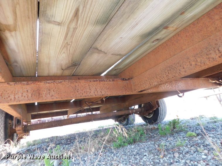 image for item DK8604 1989 Olathe  utility trailer