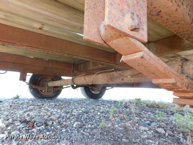 image for item DK8604 1989 Olathe  utility trailer