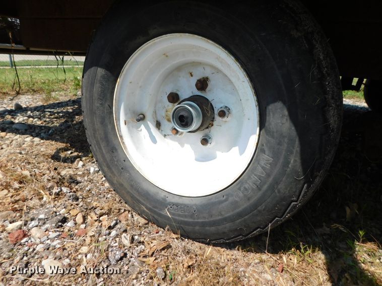 image for item DK8604 1989 Olathe  utility trailer